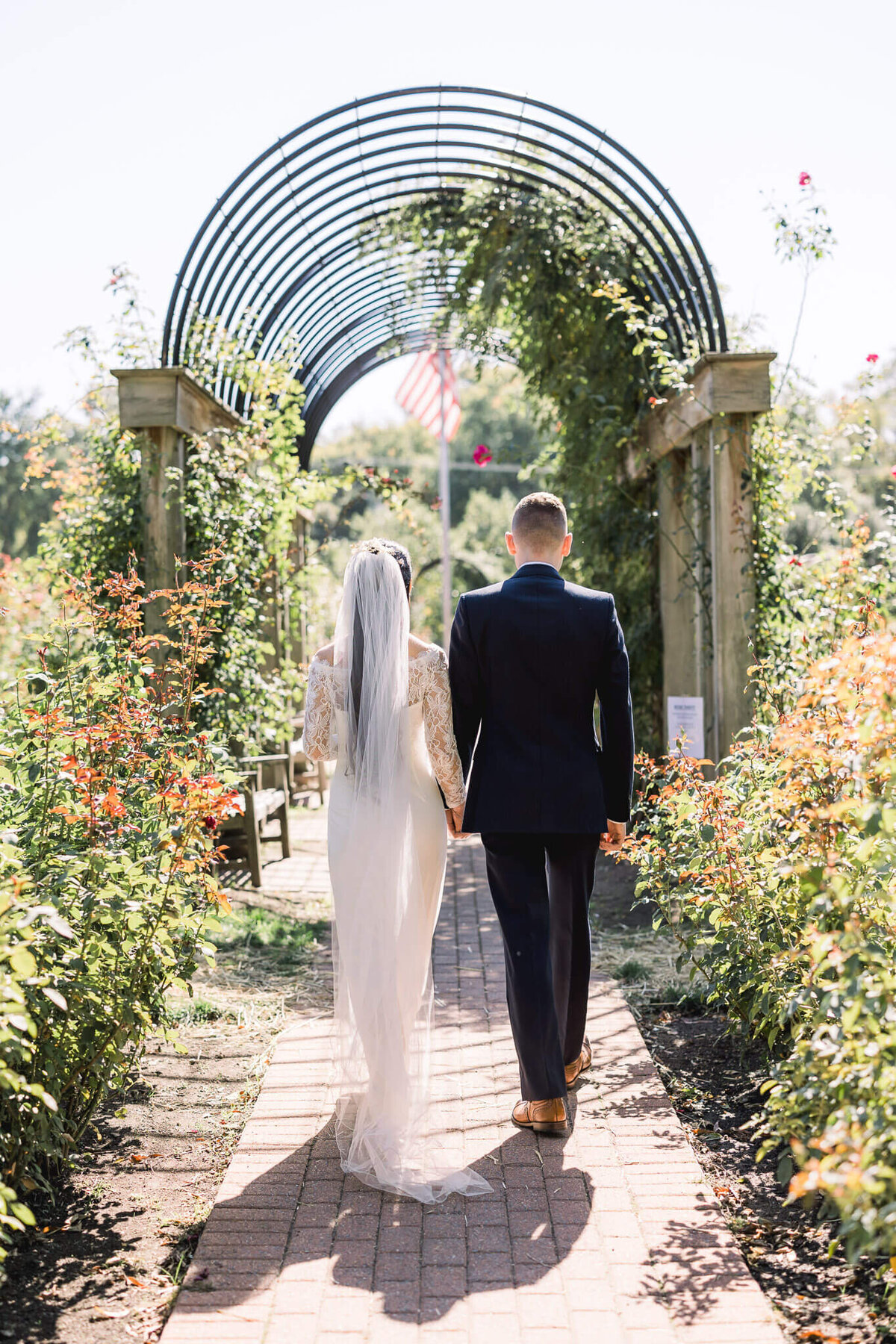 wedding-photography-bon-air-park-rose-garden-couple-light-airy-arlington-virginia-127 2