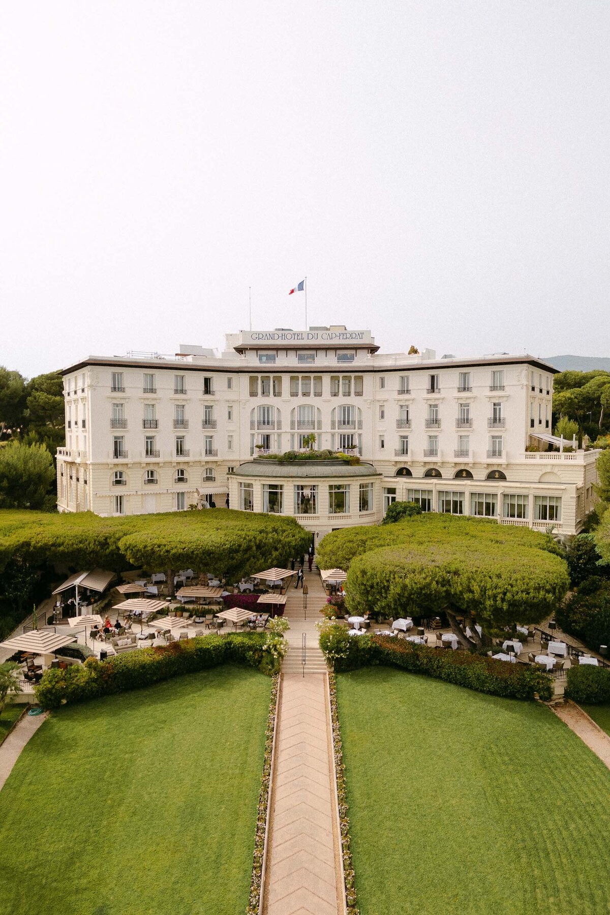 wedding at four seasons hotel cap ferrat france 112