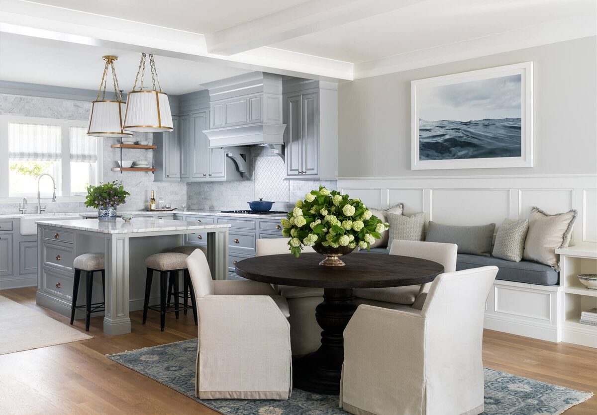 blue-grey-kitchen-breakfast-nook-built-in- satee-bench