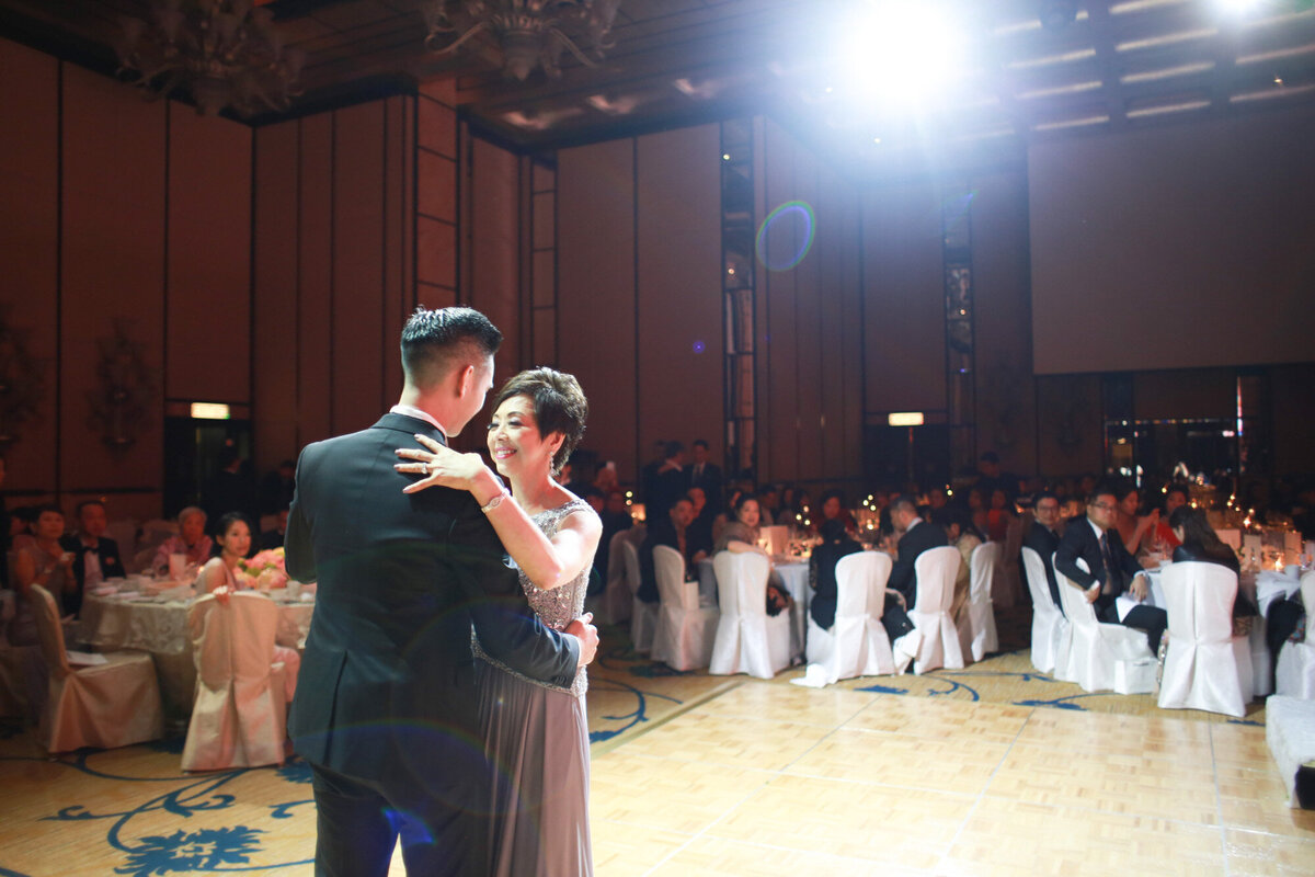 Hong-Kong-Country-Club-Claire-Chris-Wedding-361