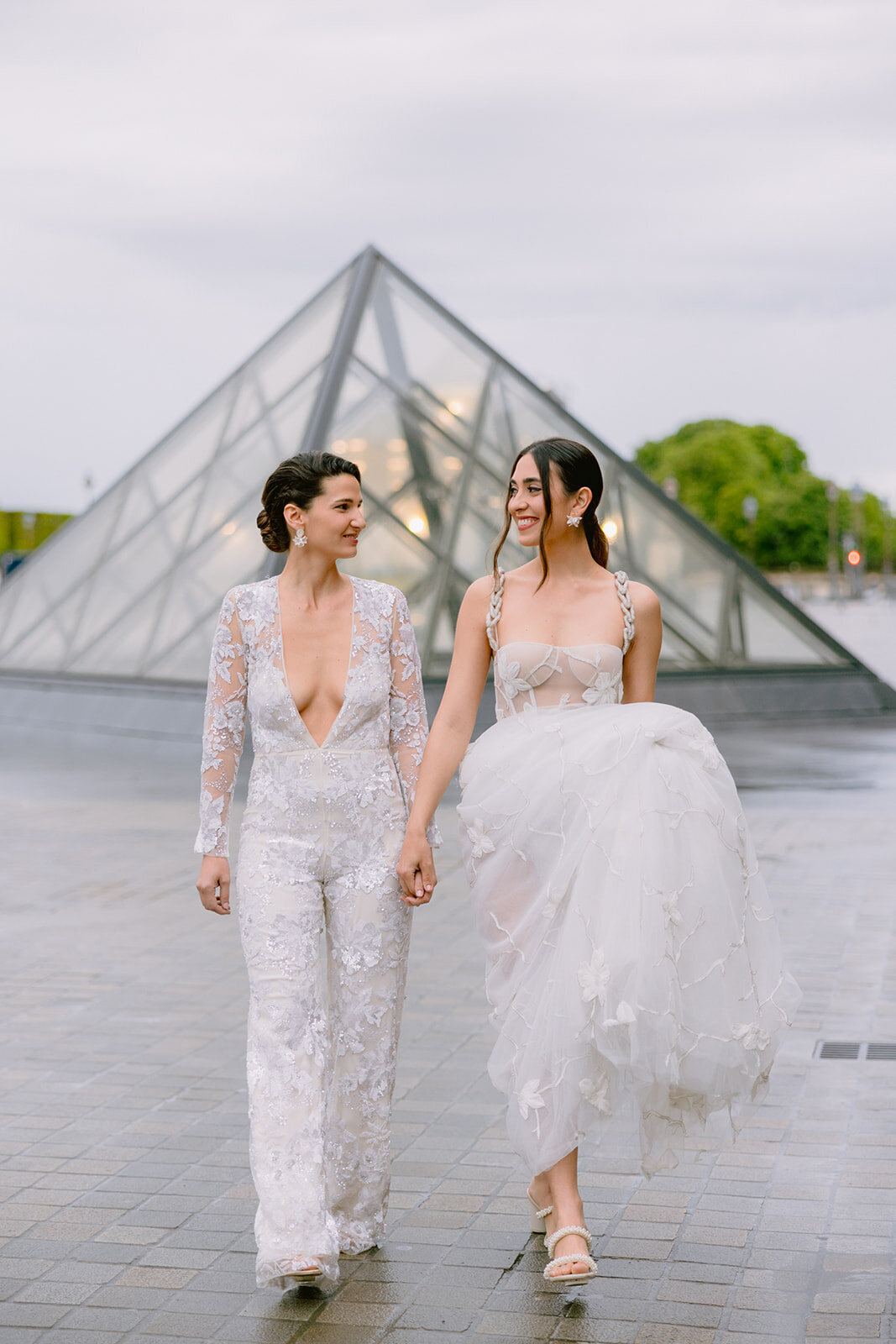 Paris_Pre-wedding_Engagement_Same-sex_Larisa_Shorina_Photography_NYC_Paris_Italy_Destination_Chic_Modern_Luxury_Photography-4