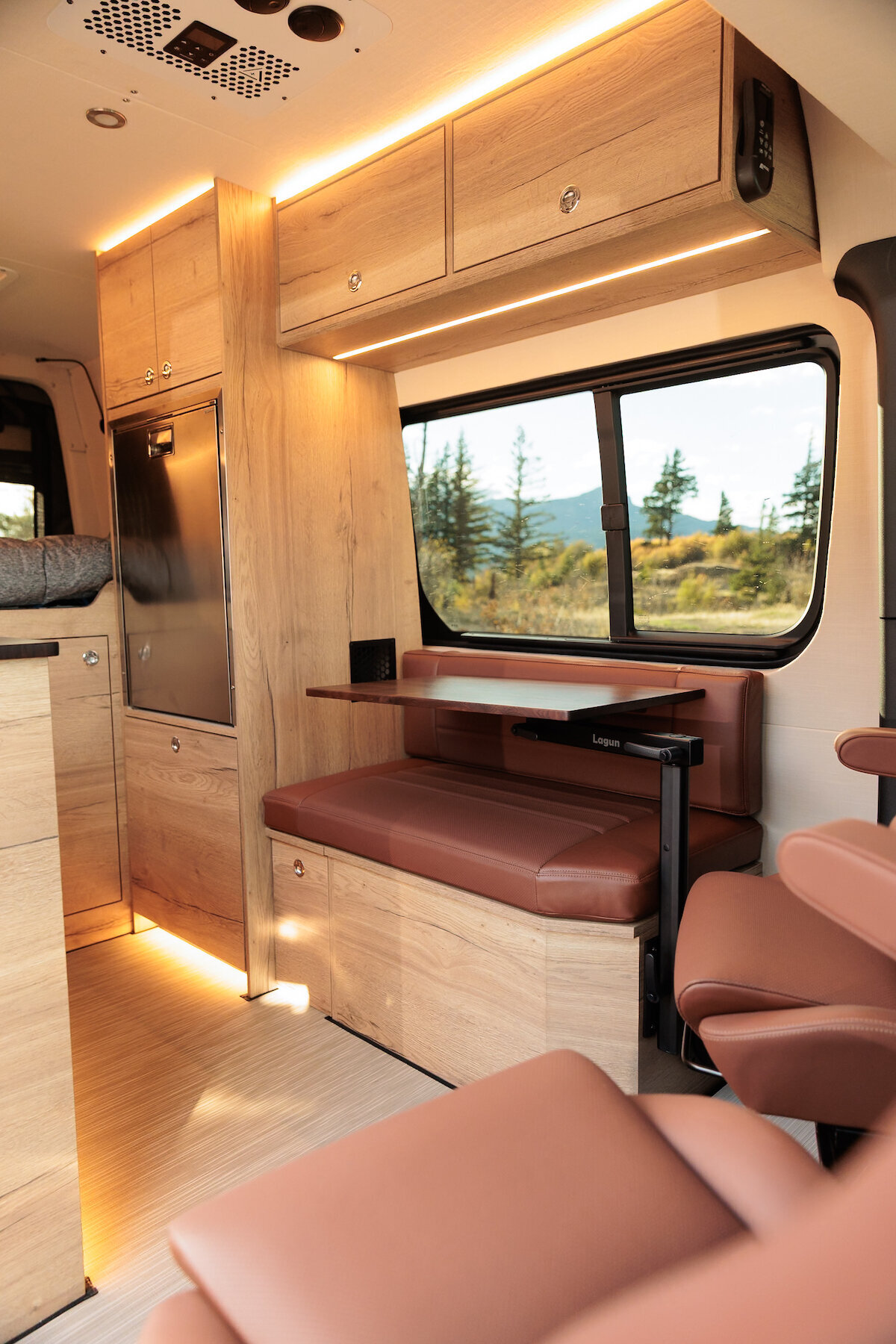 2_SummitSeeker_251013_BMV_#125_SlowFastcreative_2146