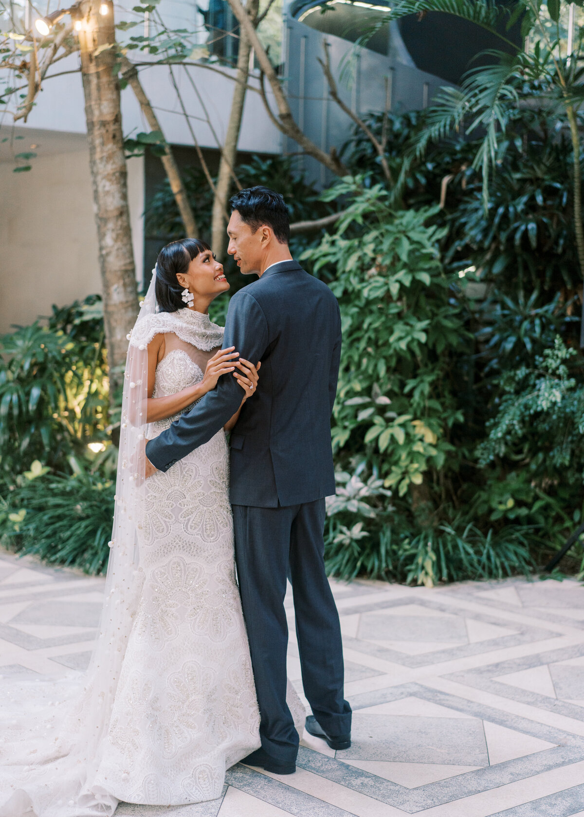 Bali Glass House Tirtha - Vicki Grafton Photography - Tropical Bali Micro Wedding Elopement Insporation-435