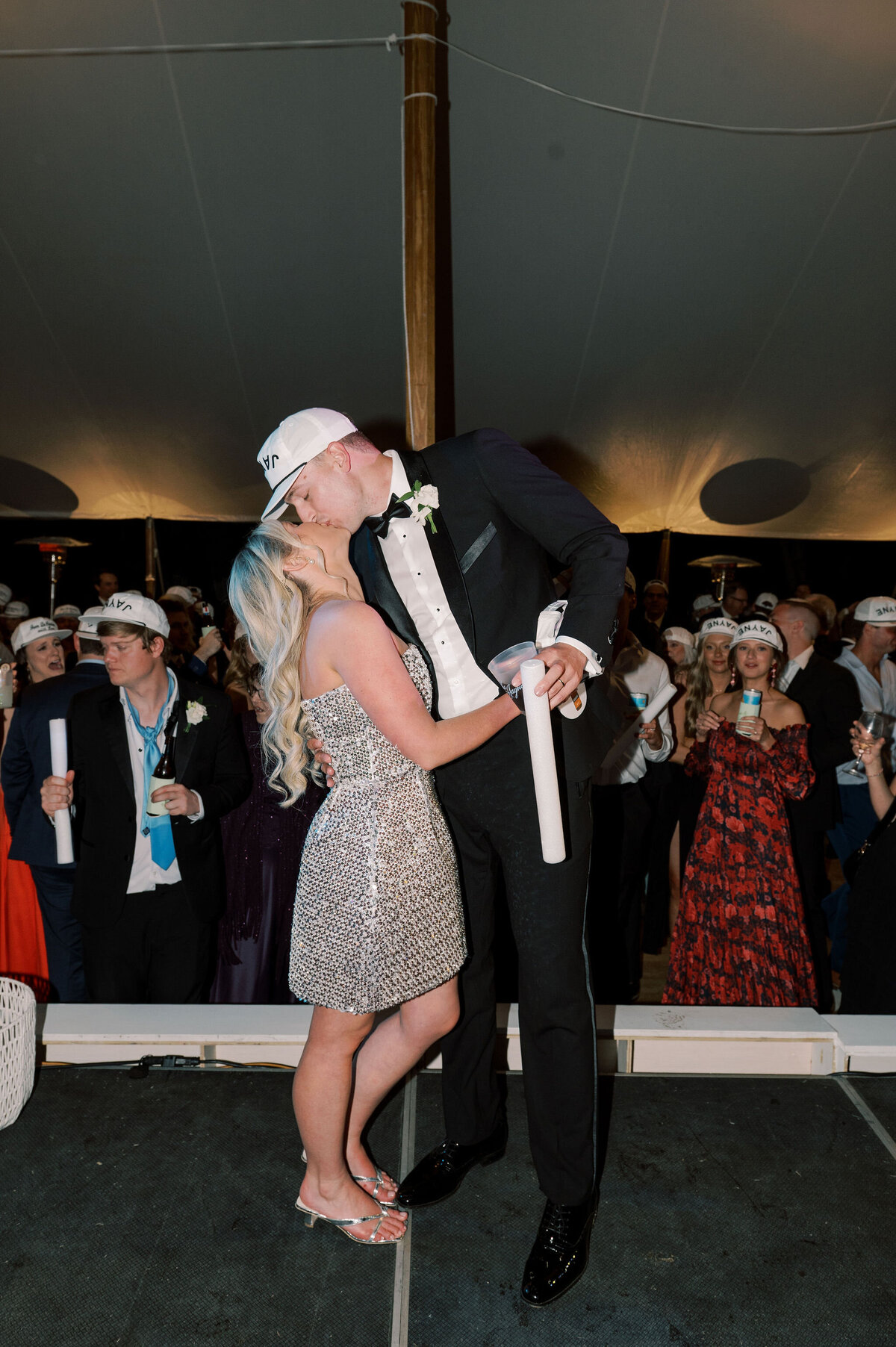 OliviaAndrew-married-158