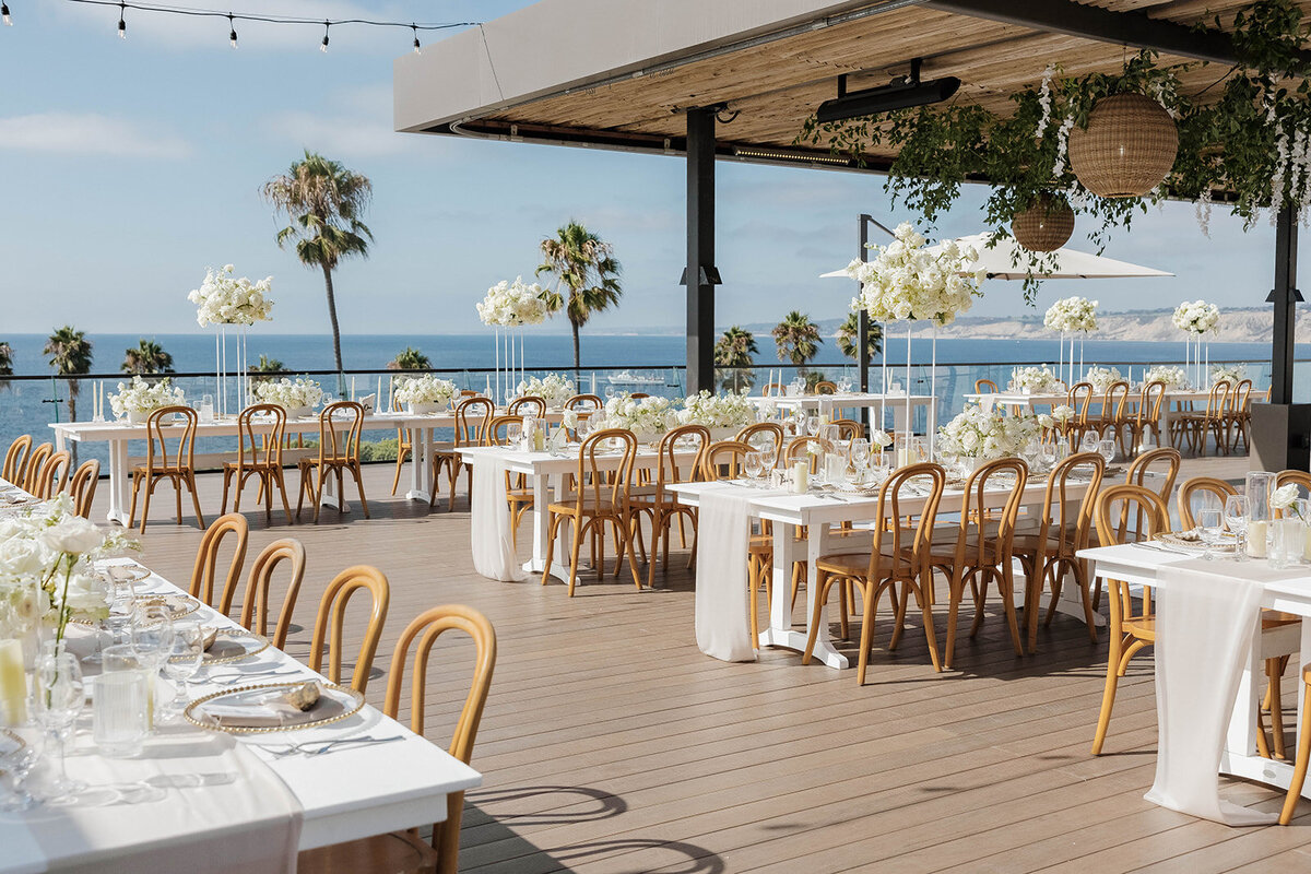 ocean-view-wedding-meagan-hilss-events
