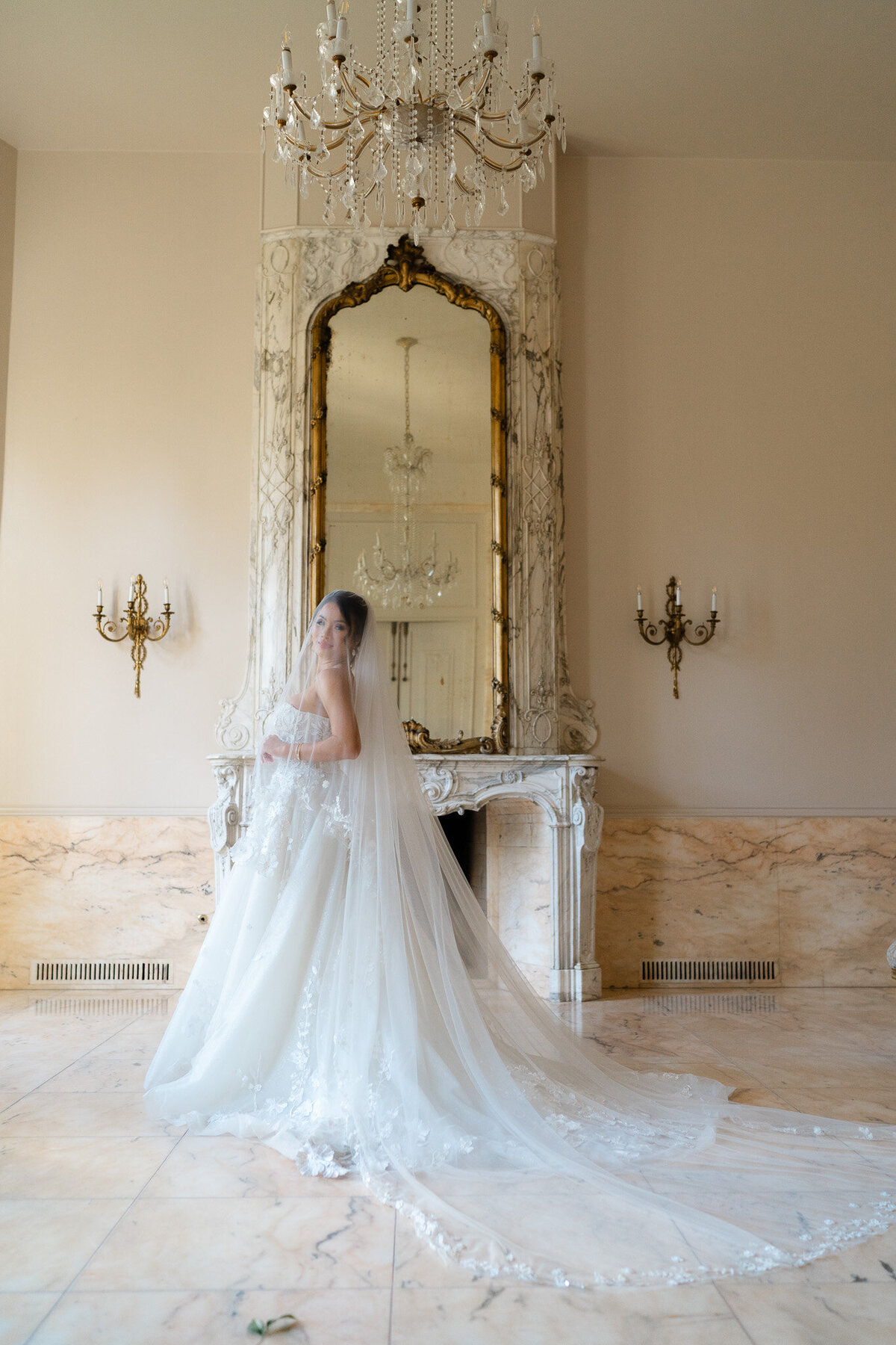 Editorial bridal portraits in a Chateau