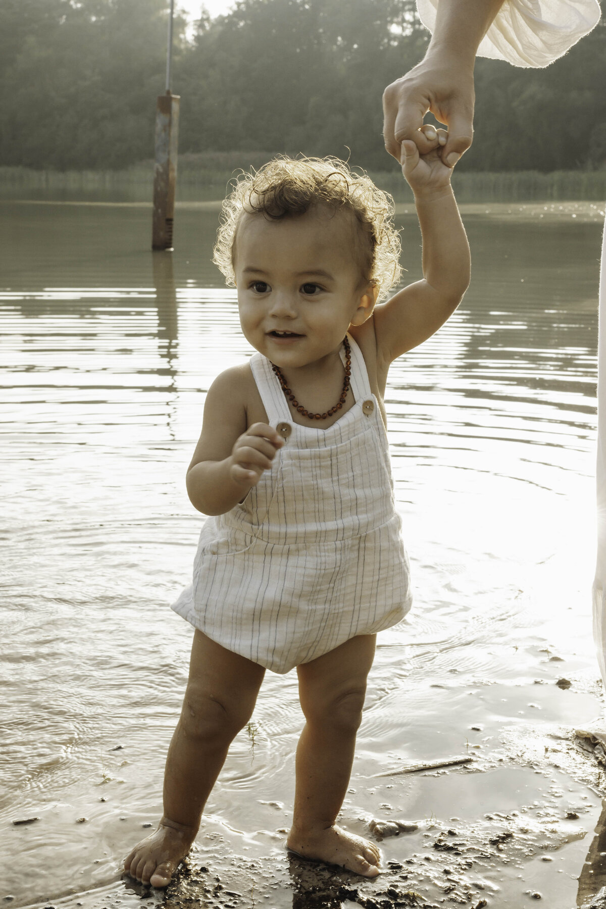 gezinsfotograaf roermond, gezinsfotograaf leudal, gezinsfotograaf haelen, gezinsfotografie limburg, gezinsfotograaf limburg, gezinsshoot leudal, gezinsshoot roermond, gezinsshoot haelen, gezinsfotograaf limburg, gezinsfotograaf brabant, spontane gezinsfoto's, spontane foto's met kinderen, spontane fotografie, gezinsfotograaf
