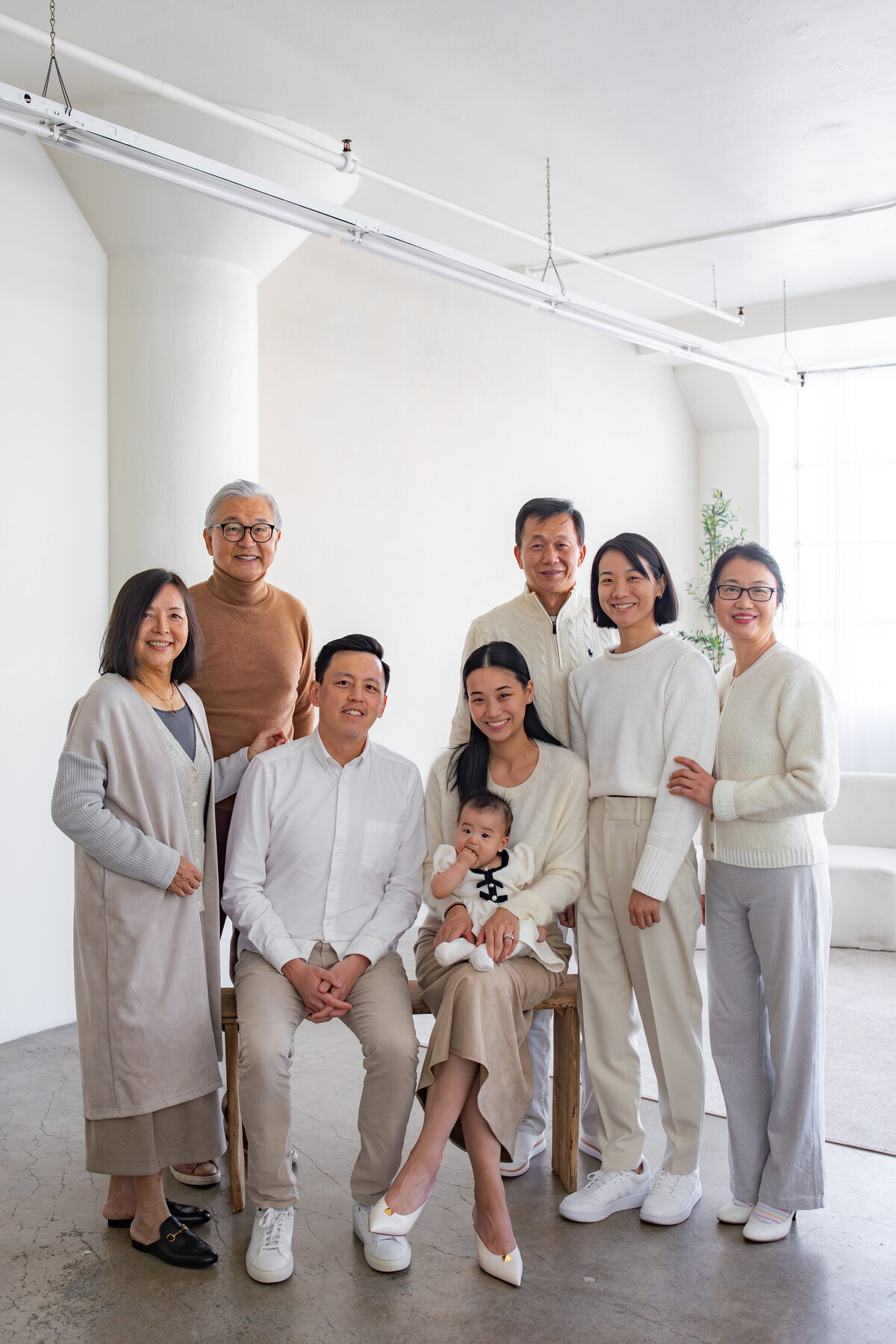 chic-dtla-family-portraits-15