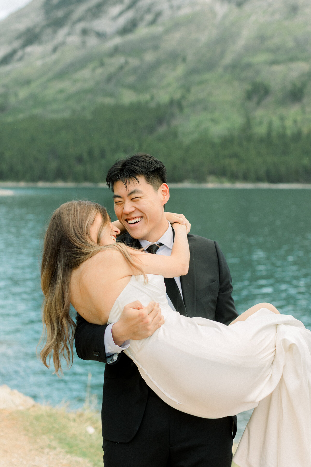 NayNayJasonDeruloMountains-131