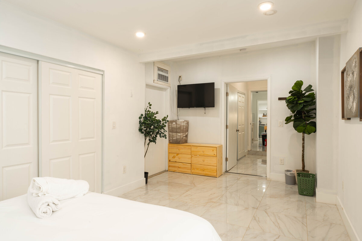 Bedroom 2 (1)