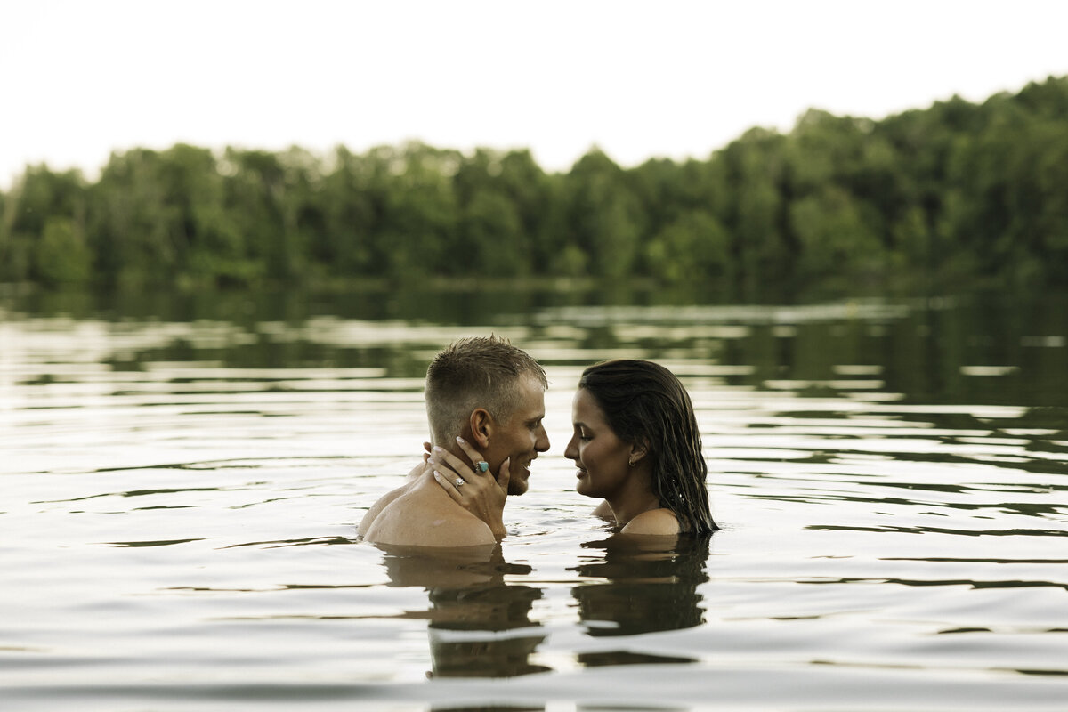 Wisconsin Couples Photographer Lake Session Destination Couples photographer_-143