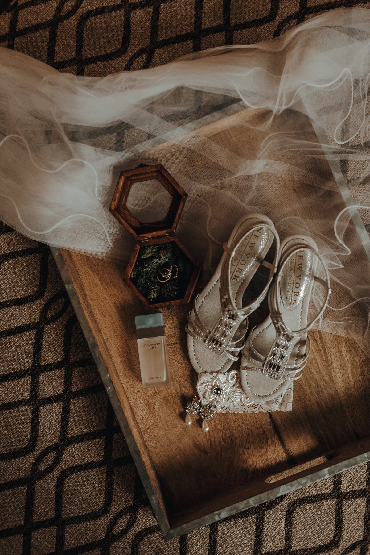 devon-divine-UaaqY7j09B8-unsplash