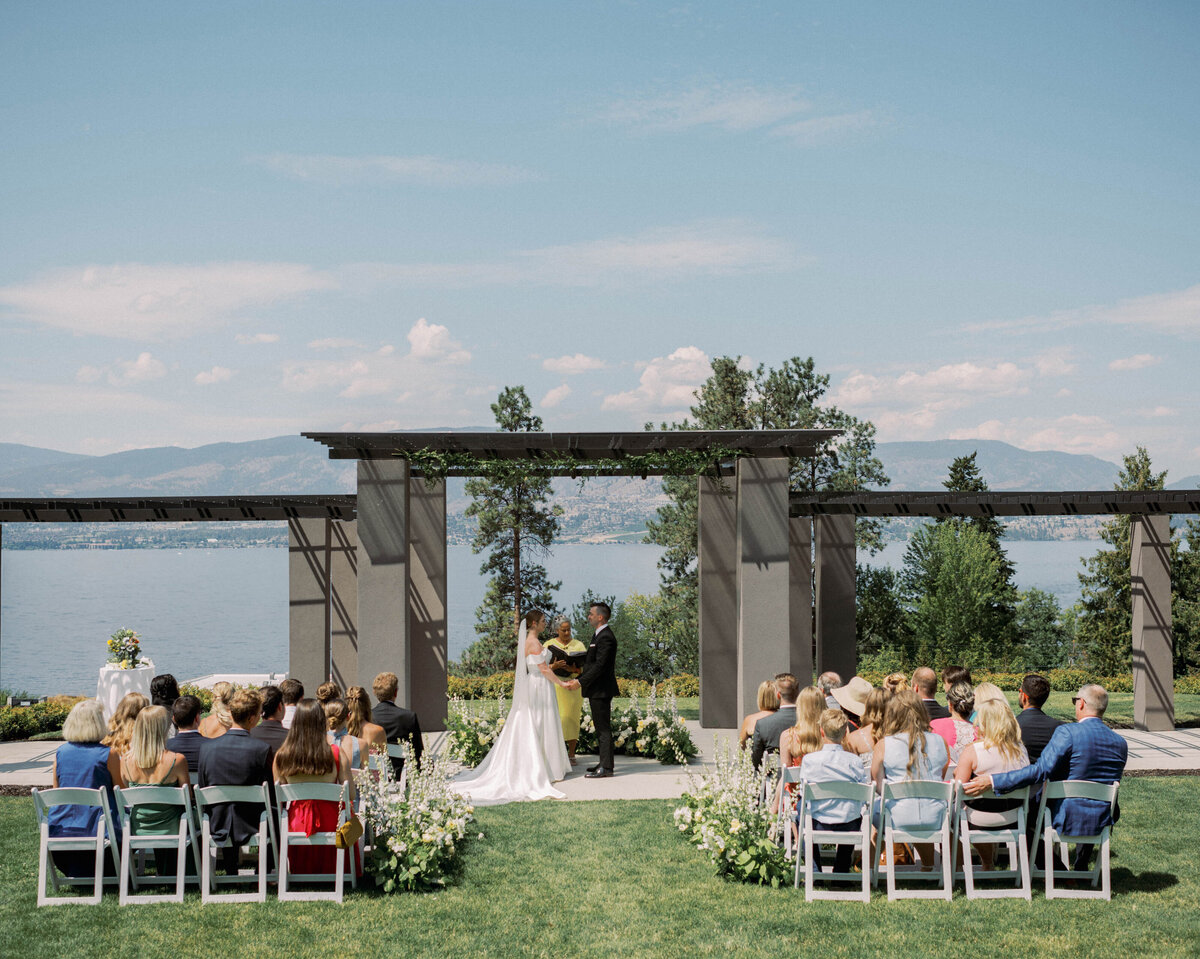 minted-photography-cedar-creek-winery-wedding-bc-27