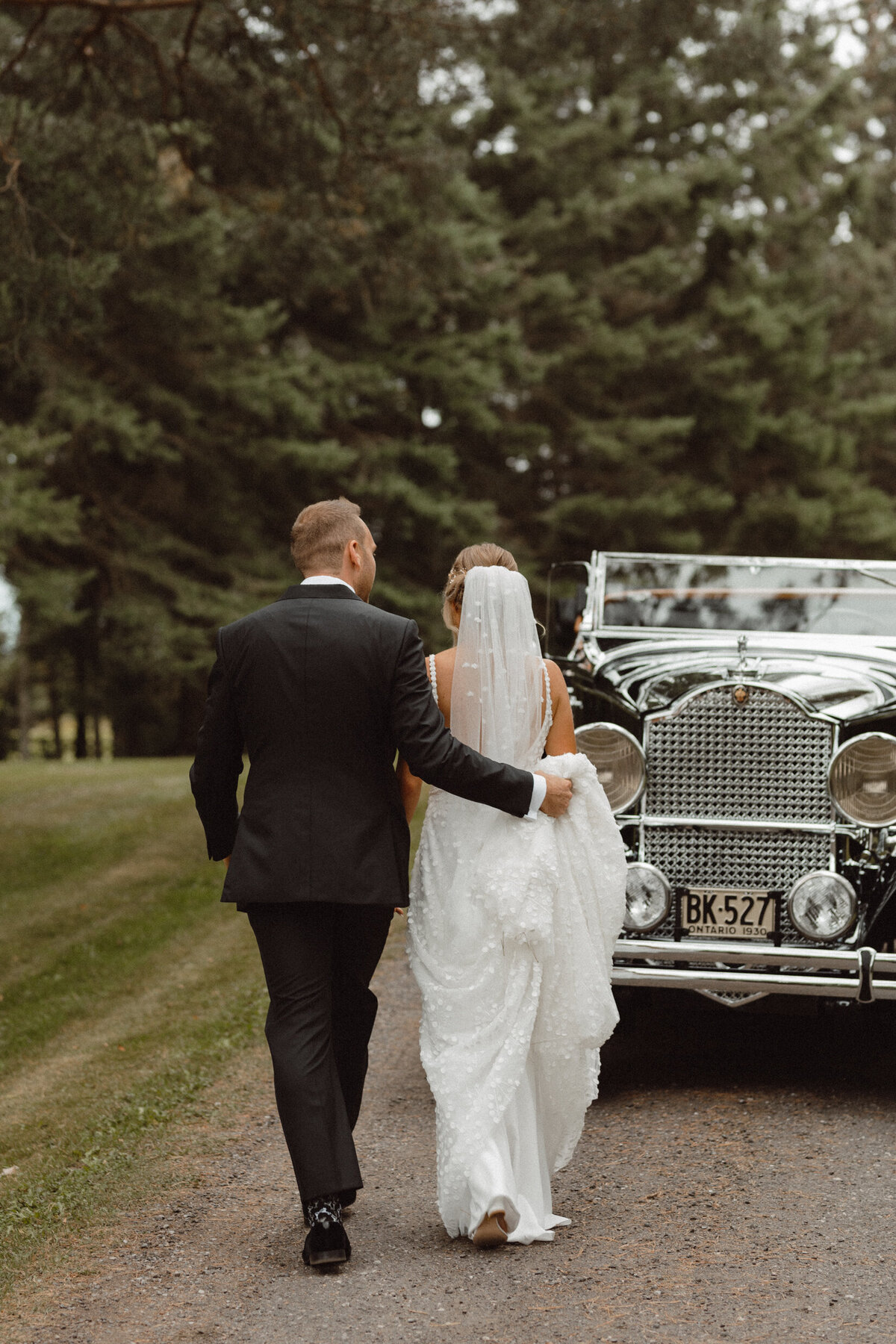 AllieJenningsPhoto-LawrenKyleWedding-SNEAKPEEKS-56