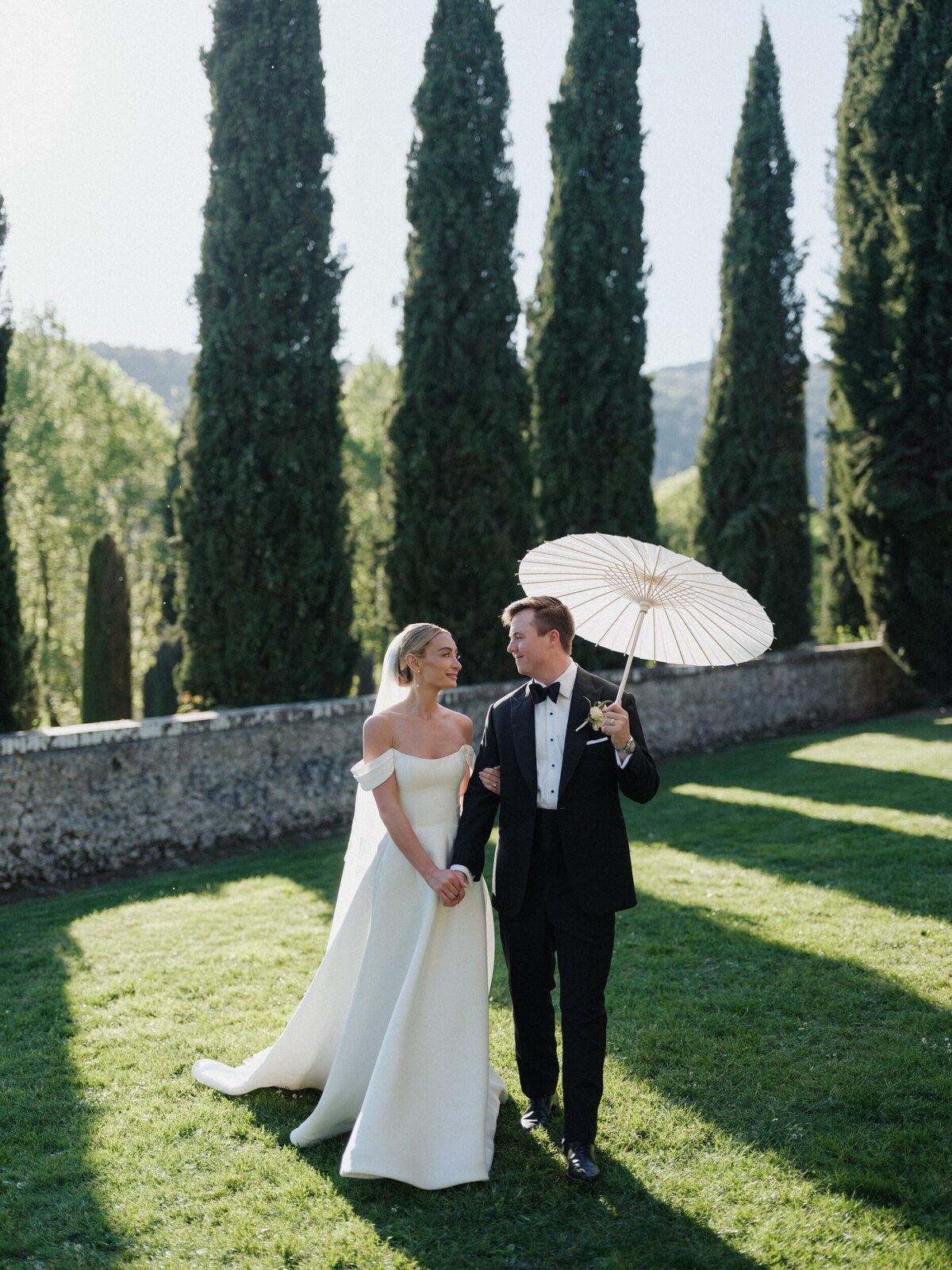 Brides_Villa-Cetinale-Italy_Redamancy-Photo-and-Film_066-min