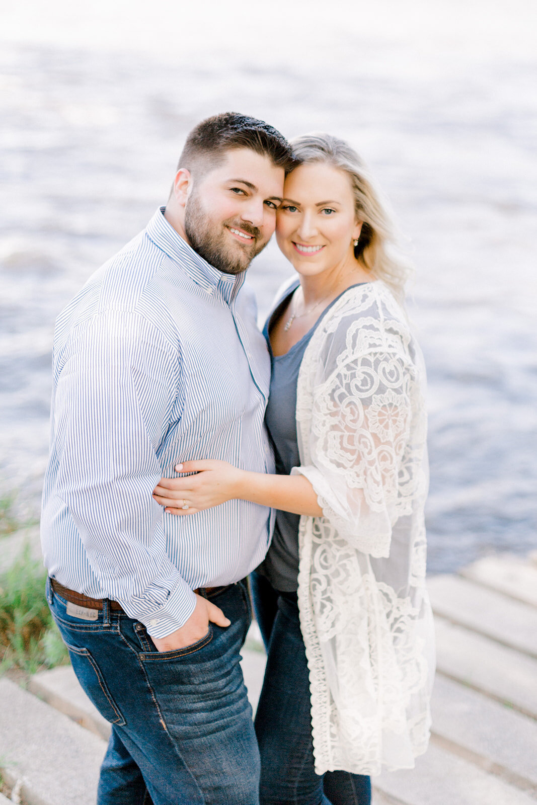 downtown-grand-rapids-michigan-engagement-photographer-12895