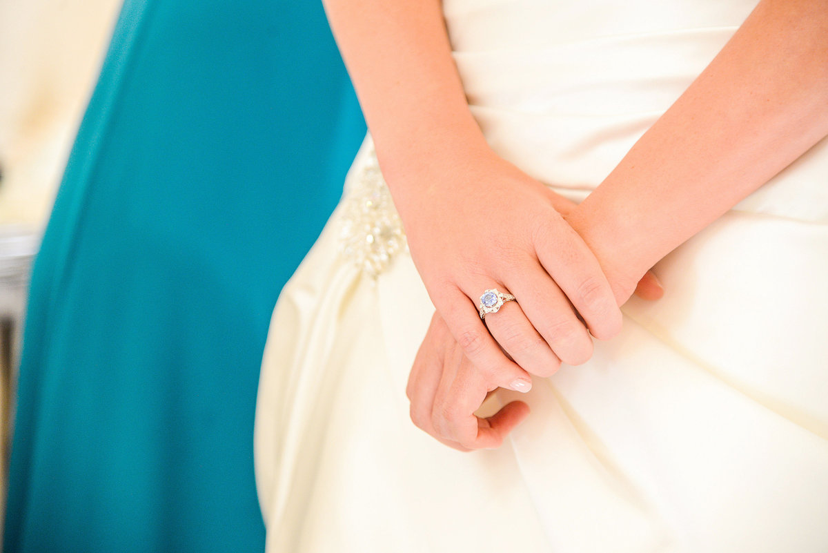 brides wedding ring