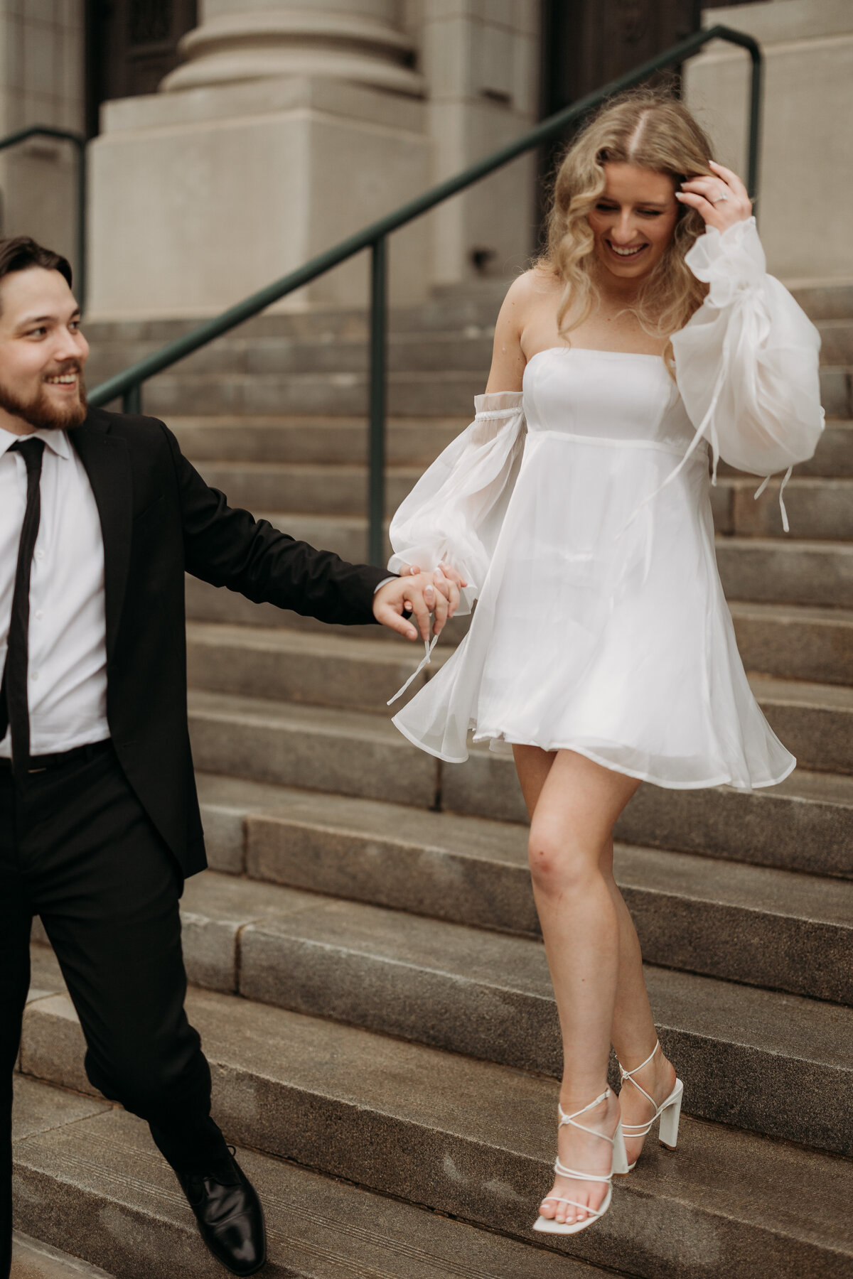 BrittanyGilbertPhotography-Downtown-Dallas-Engagement-Photographer-1001