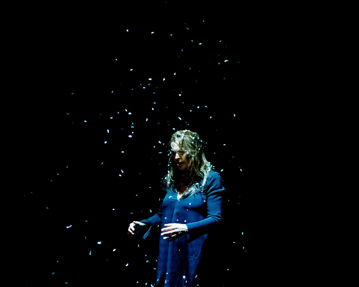 LA FILLE QUI SE SAUVE Cie Amonime TexteCléa Pétrolesi et Catherine Le Hénan_1270086