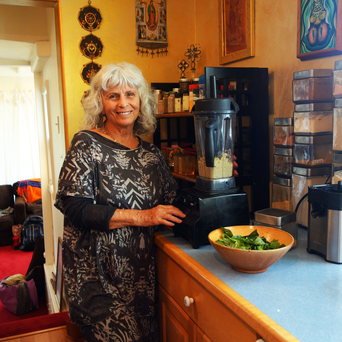 45 years of vegan and raw food experience with Farida Sharan