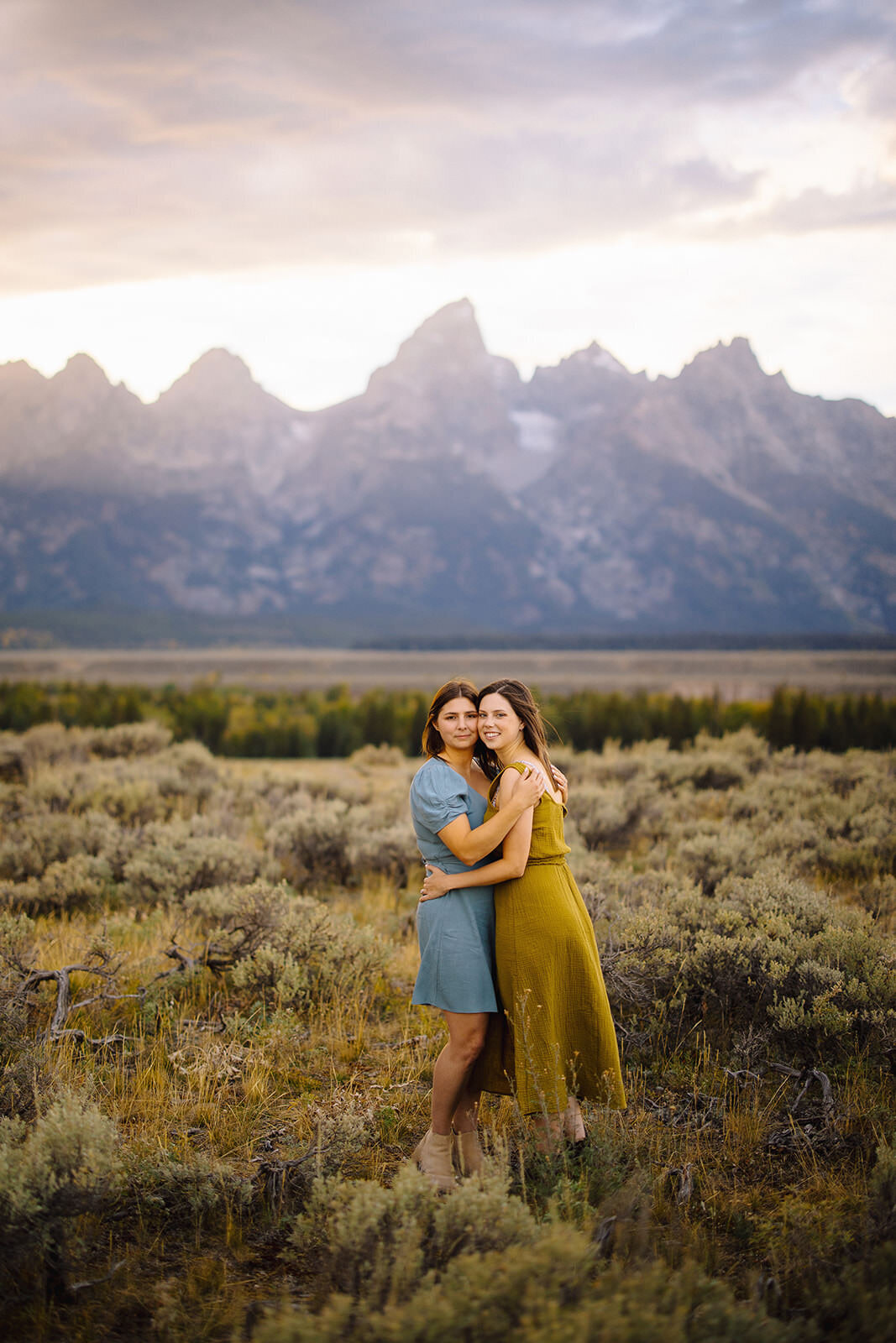 Fort Collins Engagement Wedding Photographer Denver LGBTQ Queer Same Sex Inclusive Estes Park Colorado Venue Planner RMNP Liz Osban 002