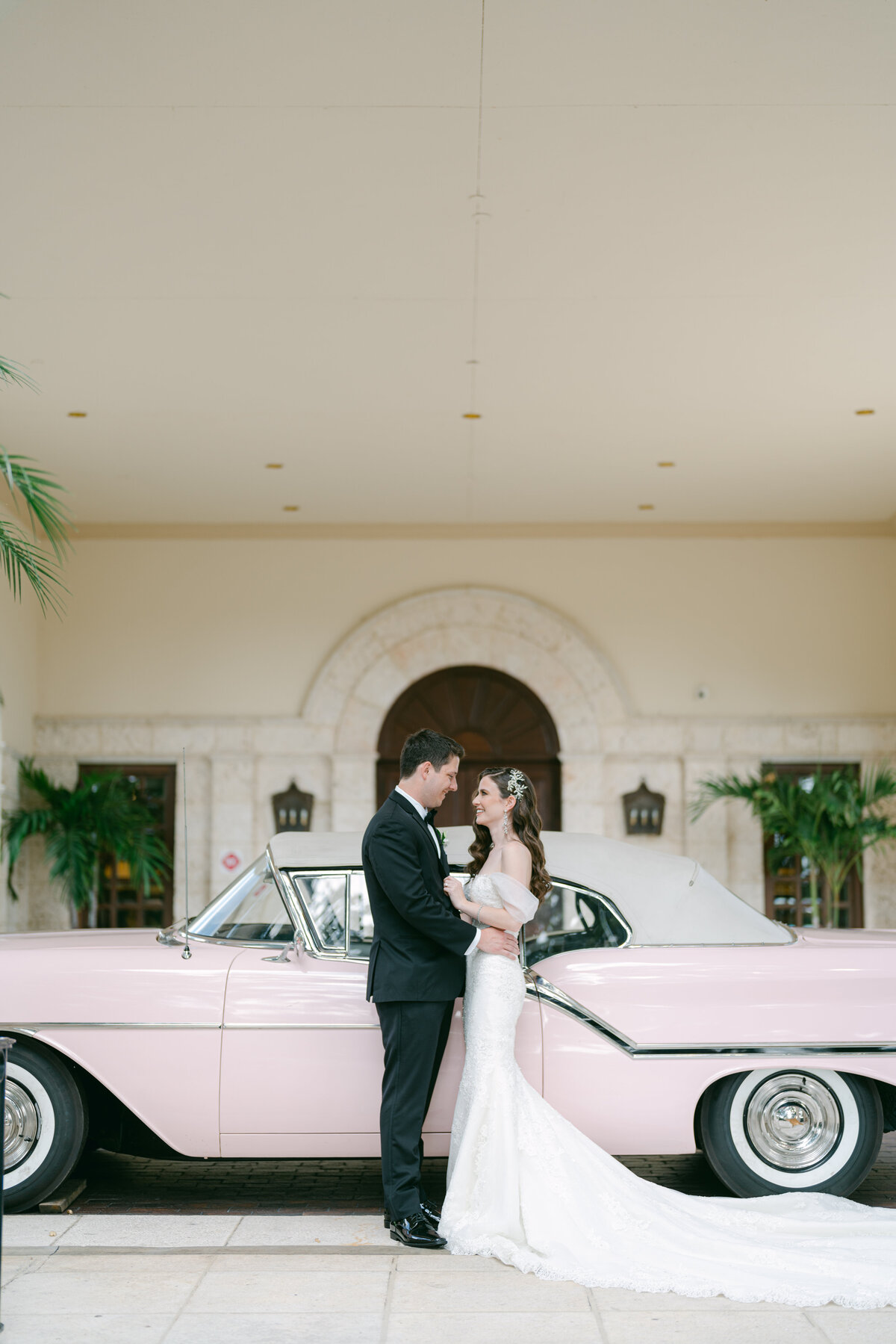 Kristen Weaver Photography Orlando Florida Destination Photographer Worldwide Wedding Editorial Fashion Inspired Clean Film Digital KWP Soft Classic 0815