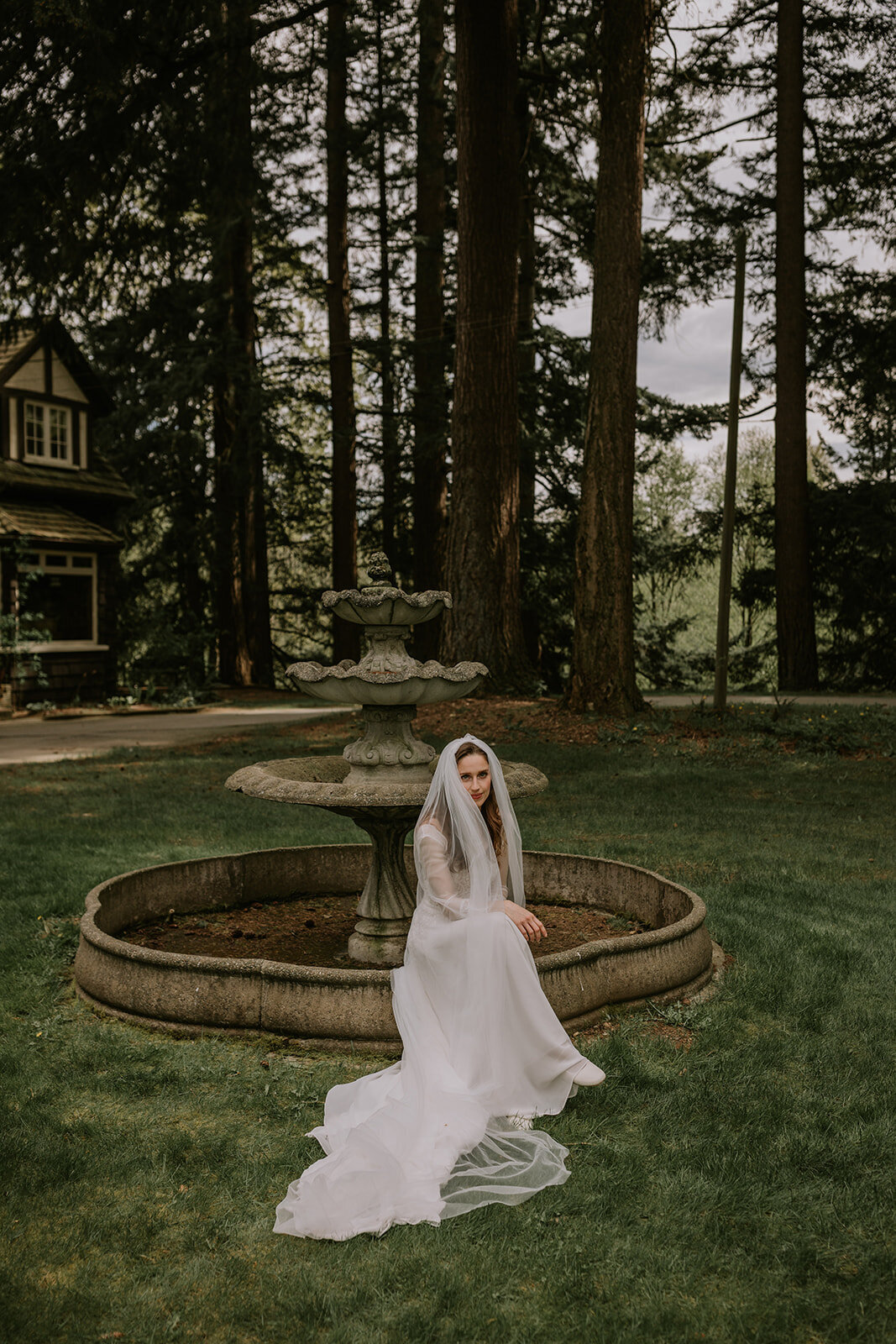 editorial-vancouver-wedding-photographer-bride-portrait