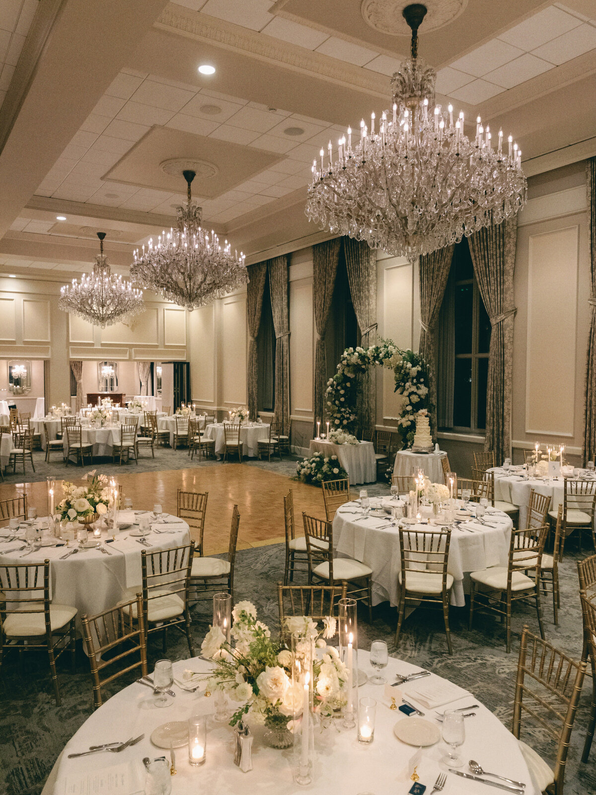 best-seattle-wedding-photographers-the-tenneys-at-washington-athletic-club-47