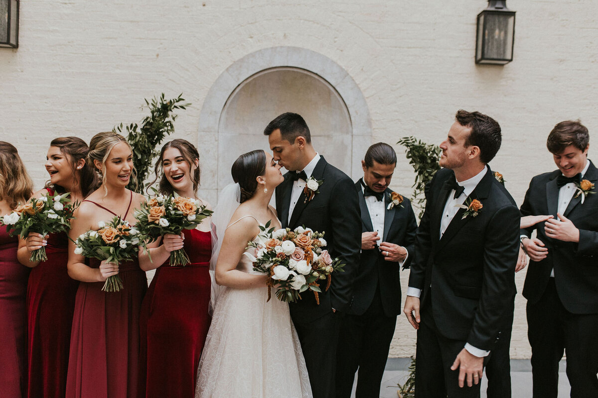 WELLING-FLORES.Wedding.EngineersClub-brdlprty-22