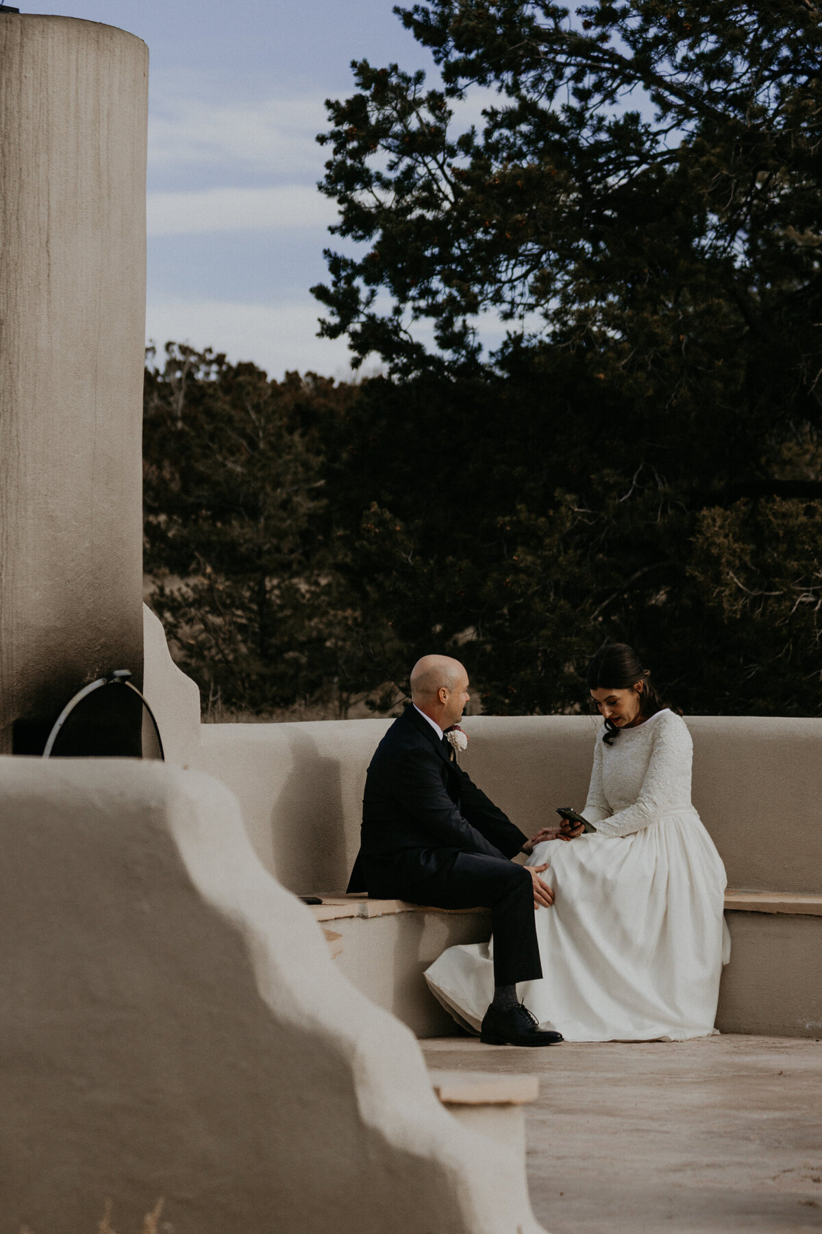 air-bnb-intimate-wedding-santa-fe-new-mexico-19