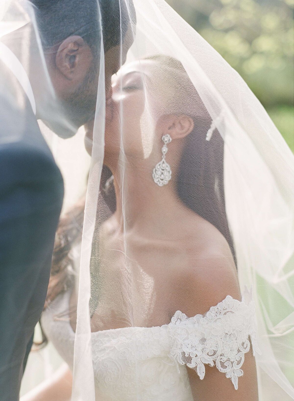 the-carefree-bride-self-planning-budget-wedding-3748
