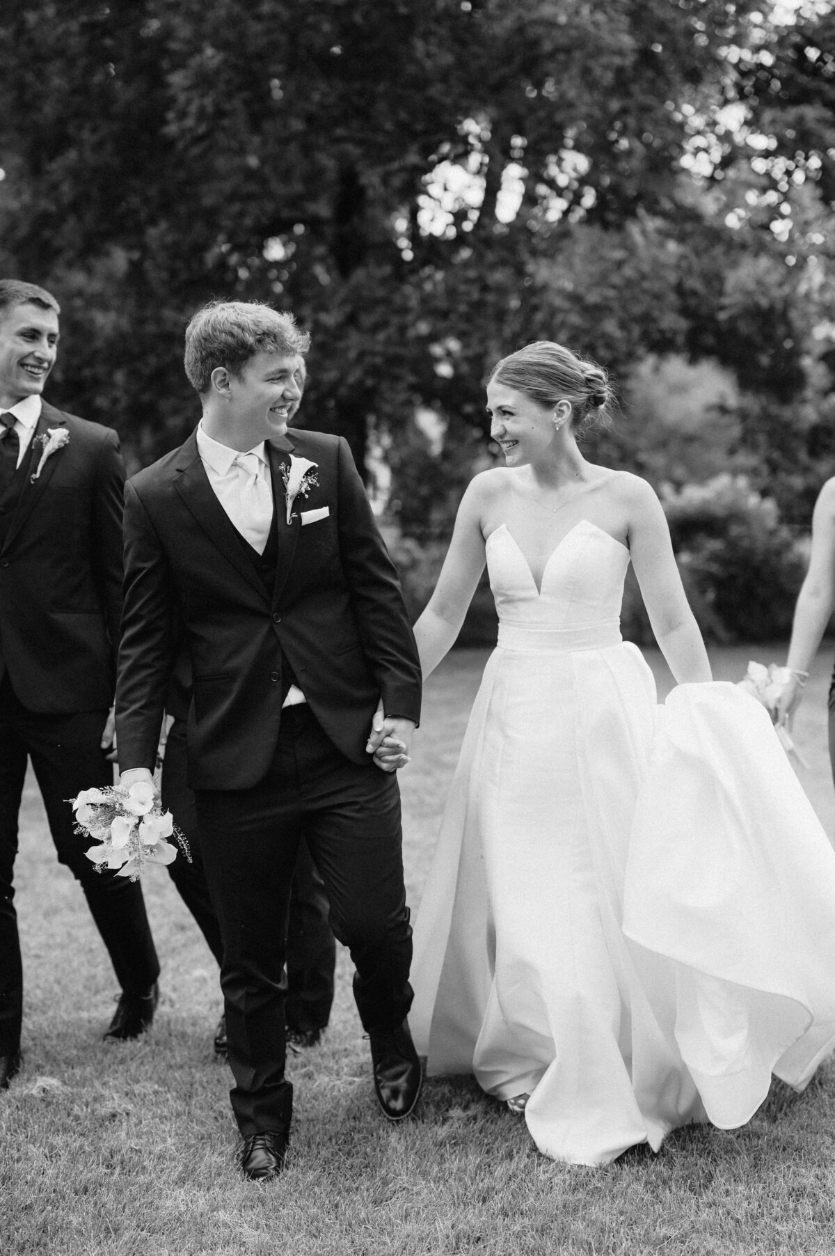 Omaha Wedding Photographer | Anna Brace Photography, image size:1200x1804