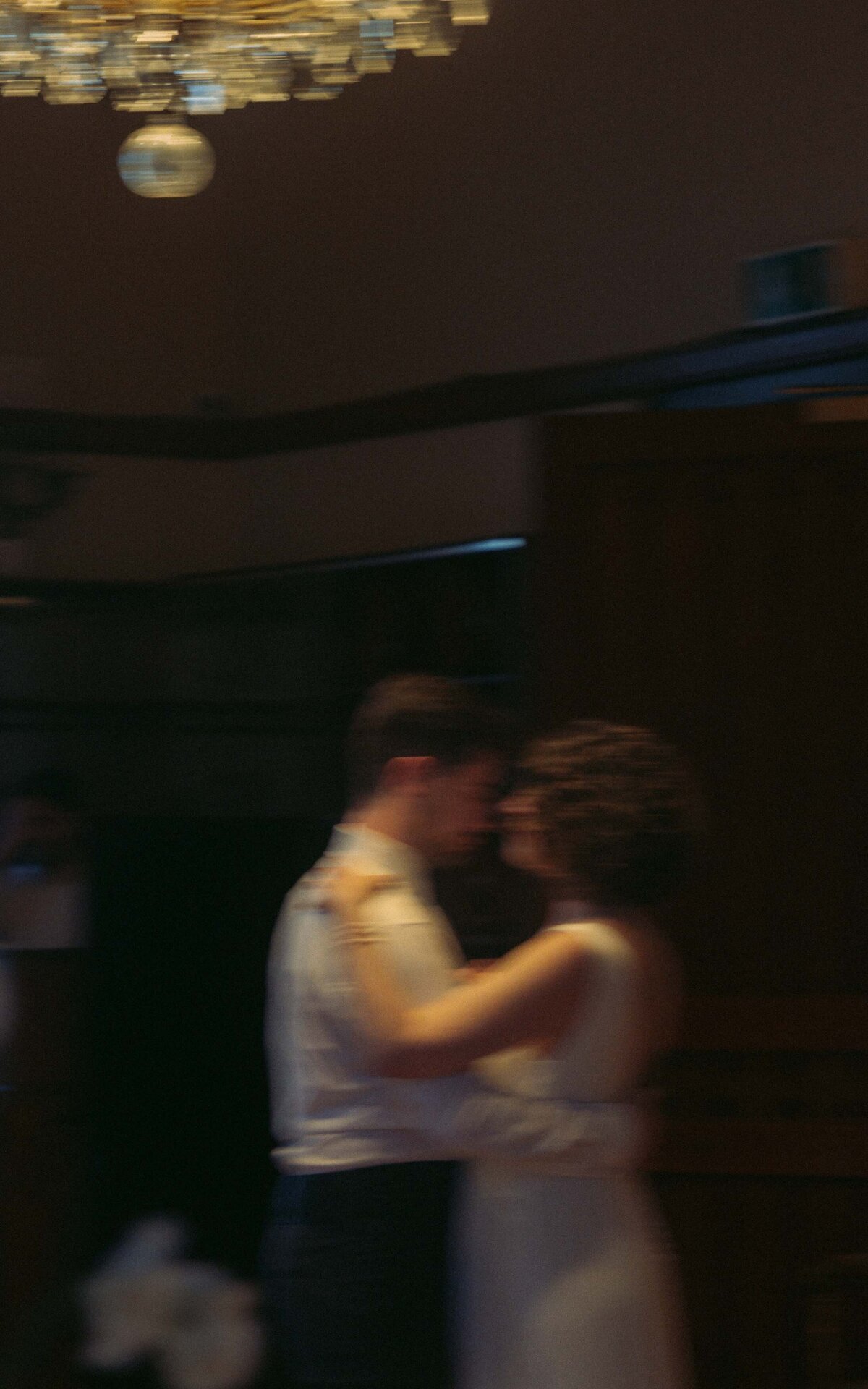 Authentic wedding moments frozen in time, capturing raw emotion and the beauty of real moments.