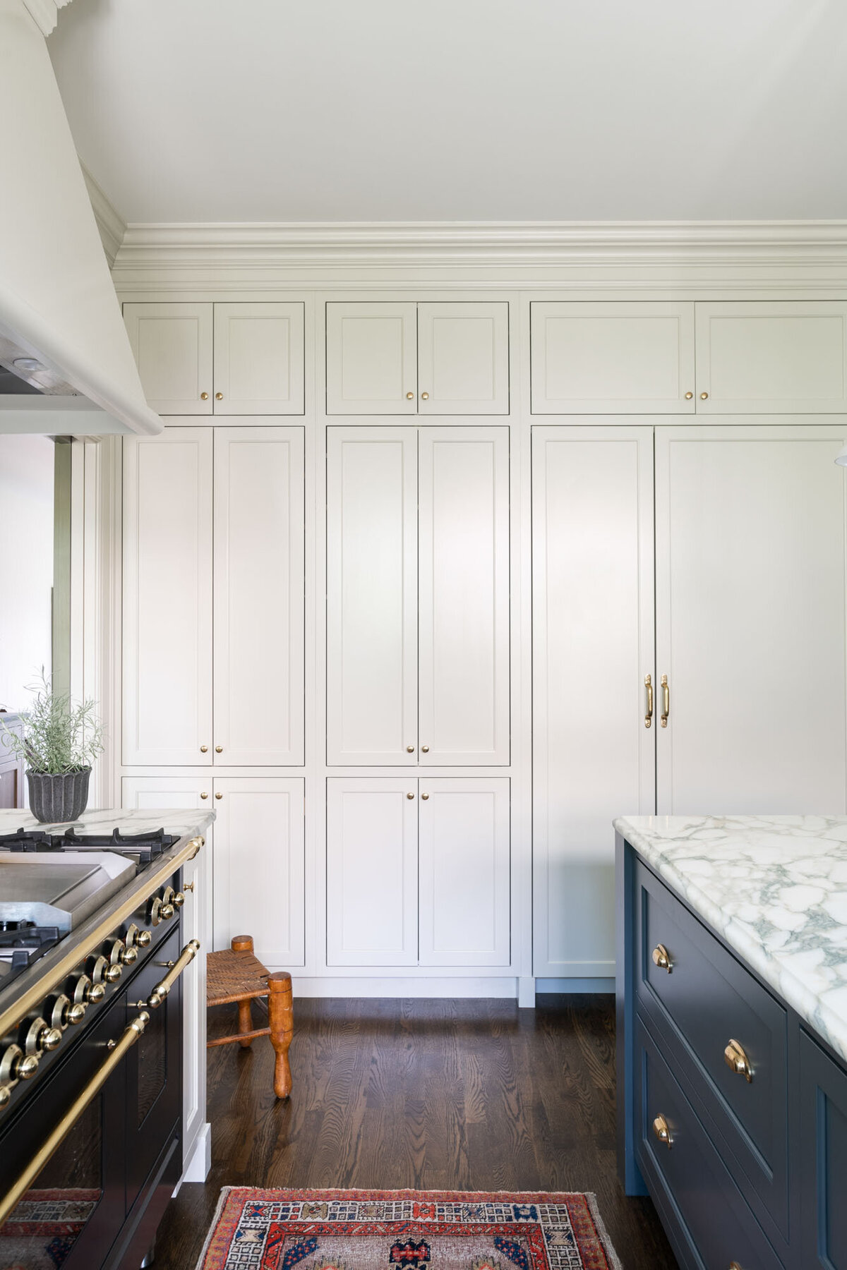 SIL & PARK - The Heart House_Cleveland Interior Designer - Home Design Renovation Kitchen Bathroom Custom Interior - 11