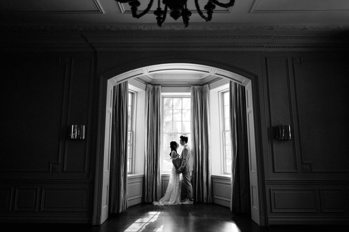 E5-Engagement-Photoshoot-Graidon-Hall-Manor-Christie-and-Eric-2025-02-10-2500px-1010