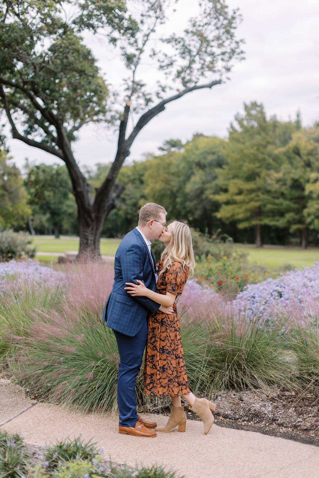 17-texas-spring-engagement-portraits