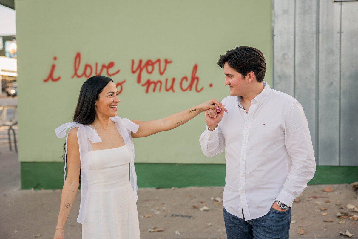 South.Congress.Austin.Texas.Downtown.Engagement.Pictures.HomeSlice.11