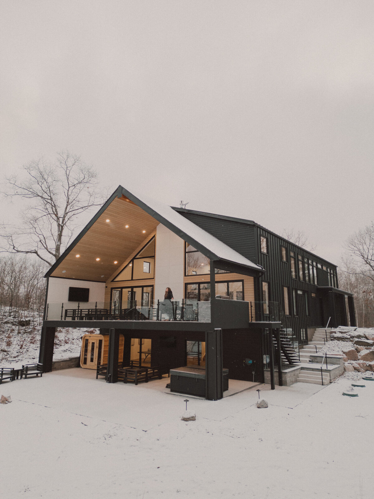 Eco Bay Chalet-Short Term Luxury Rental for Group Stays-Port Severn-Muskoka-Ontario13