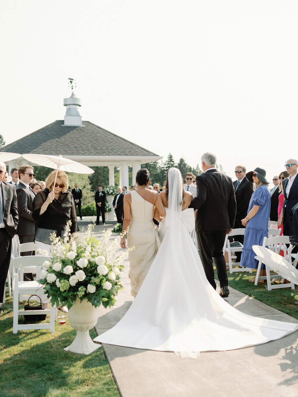 wedding-at-oswego-hills-vineyard-winery-portland-oregon-by-the-tenneys-photography-21