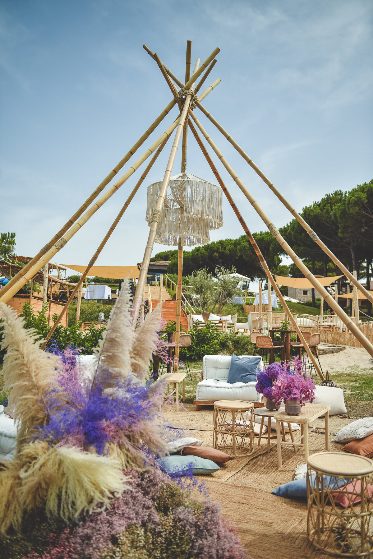 Lounge area for Extravagant and cool wedding, inspired by the magic and situations of the '70s