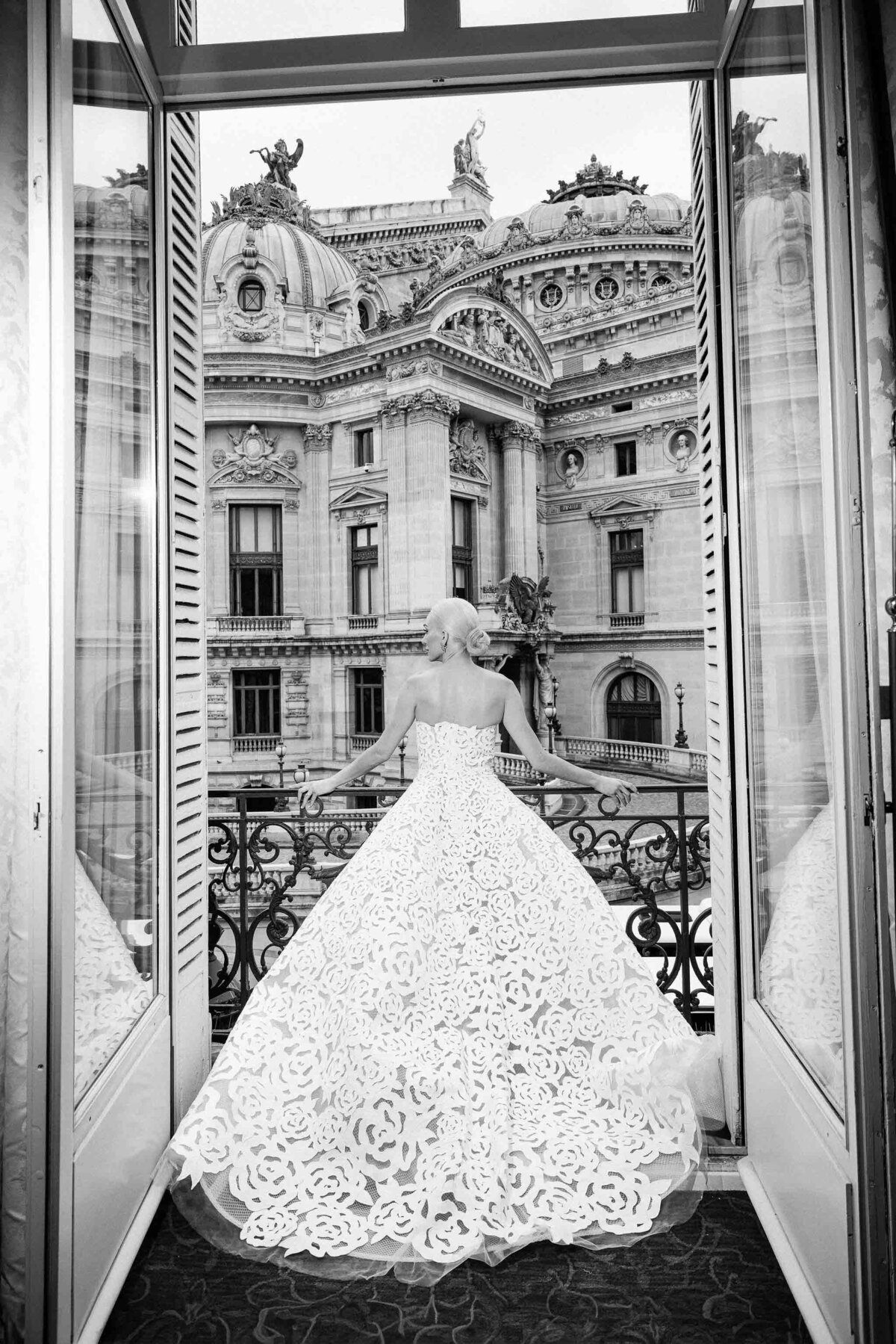 extravagant wedding in paris france 9