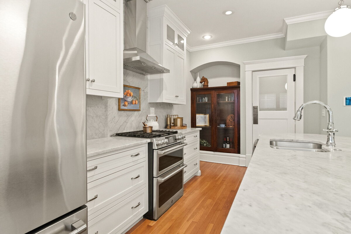 17-web-or-mls-A7406395