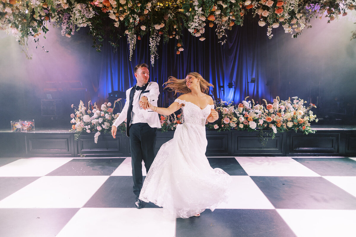 christymichaelglimpse1211