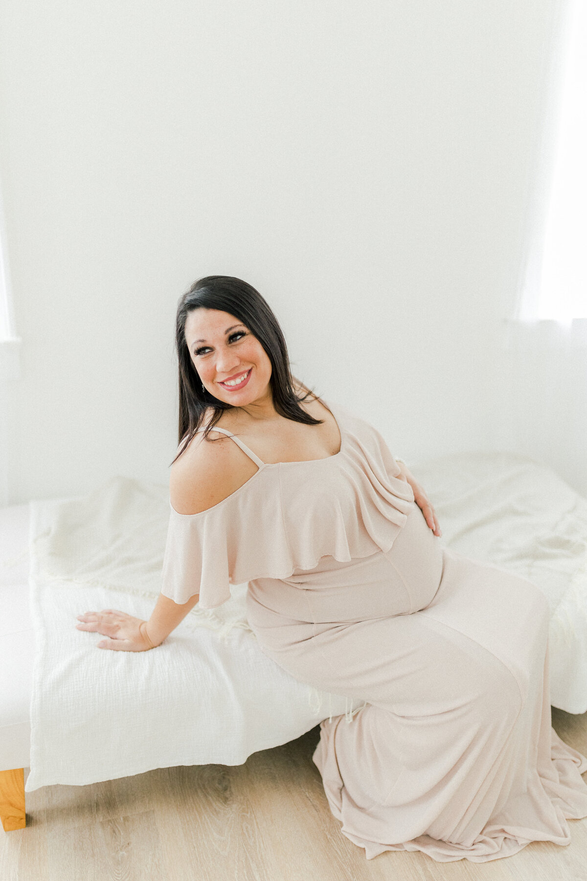 Shannon Young- Maternity Session- Tara Federico Photography-117