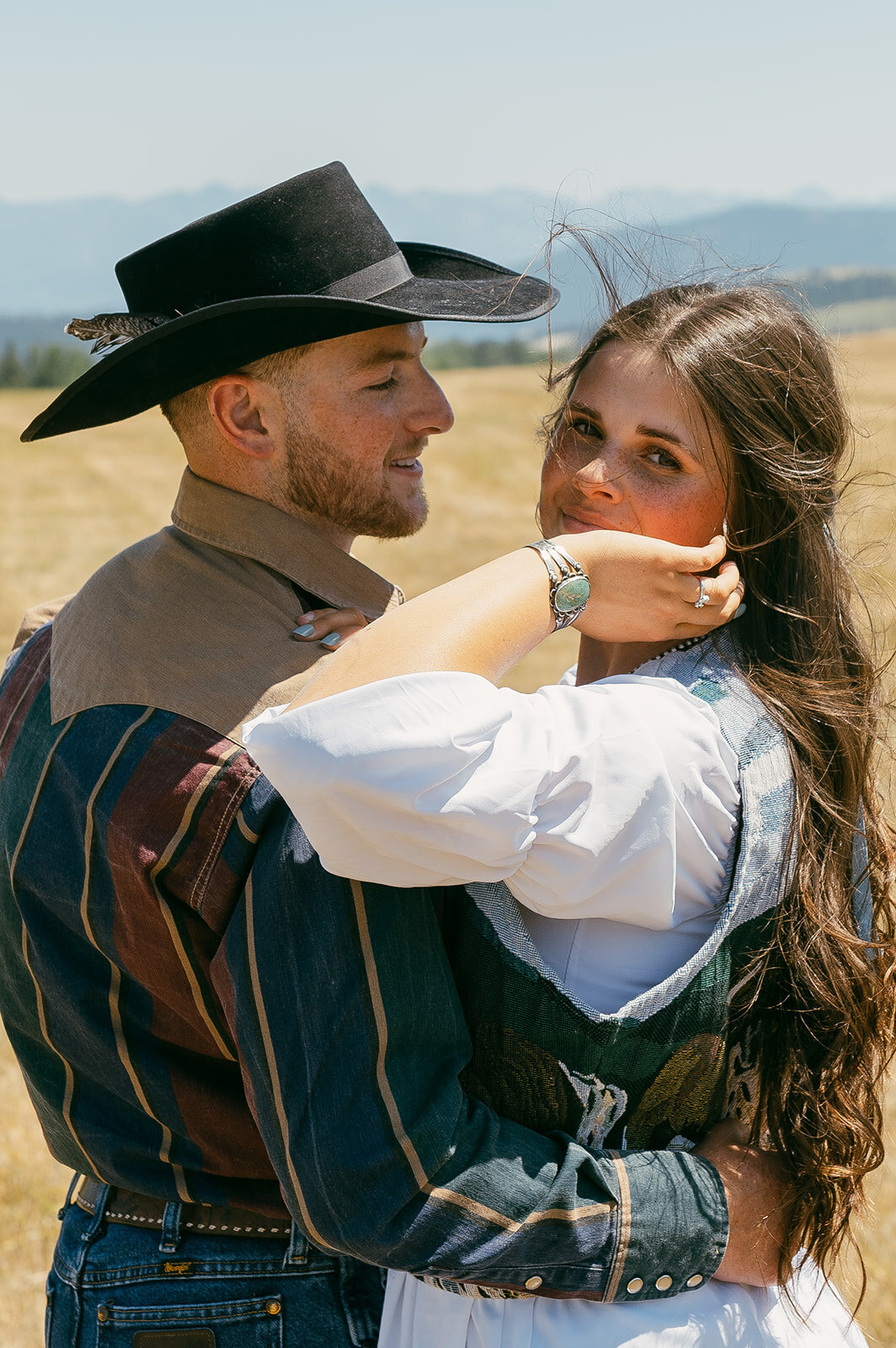 presley-gray-photo-haybale-forest-montana-elopement-7993