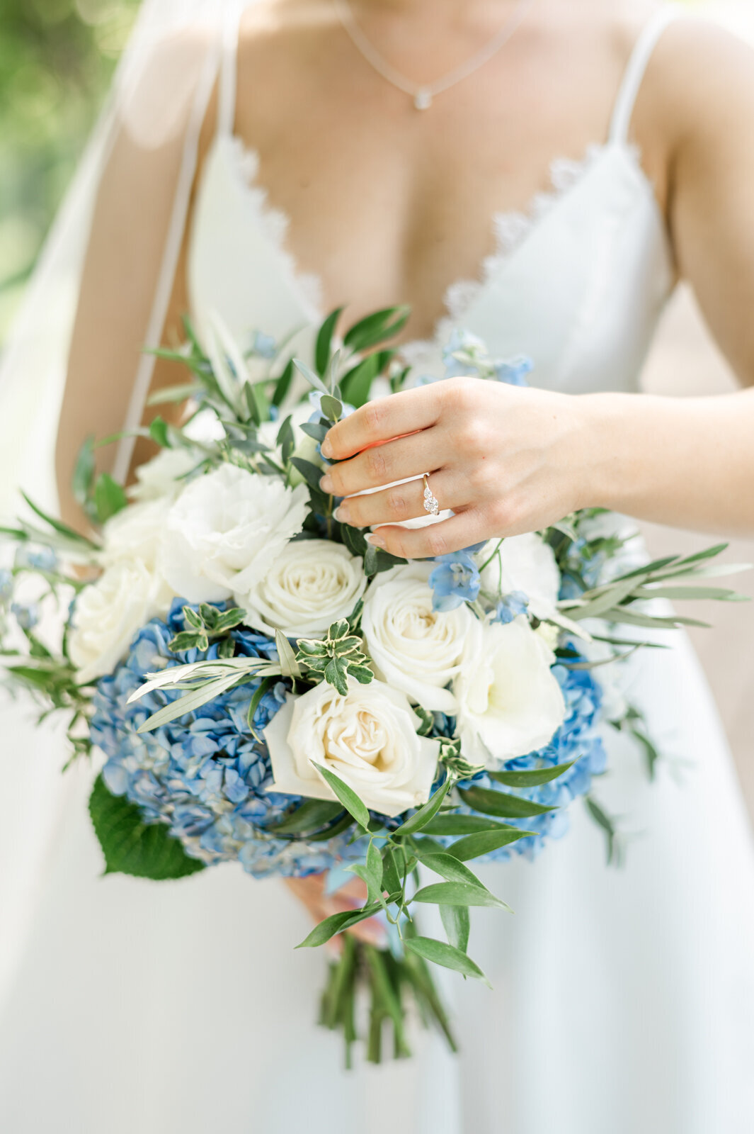 BridgetCaitlin_OtesagaResort_NYWedding-6