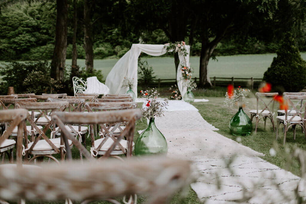 Hattie-Grey-Marquee-Court-Wedding-Flowers-Issy-And-Bella-Florist-Herefordshire3