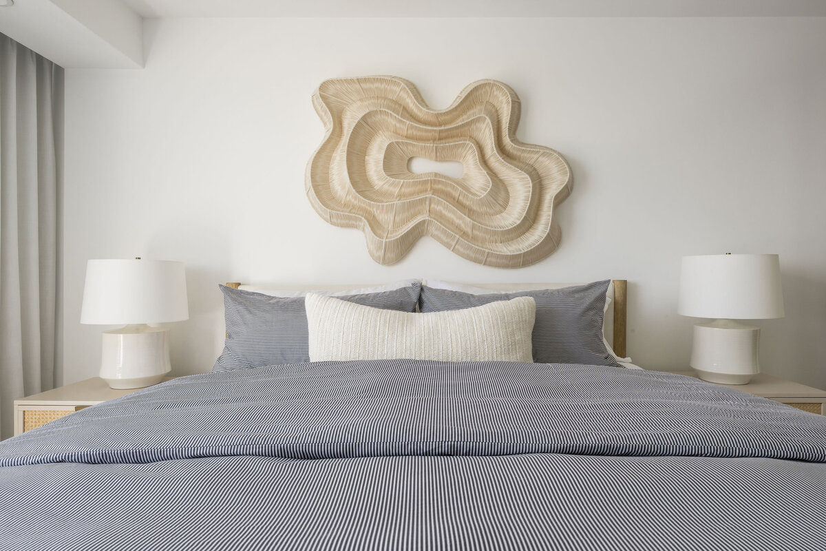 09-22-25_B56_1710AvenidaDelMundo8346