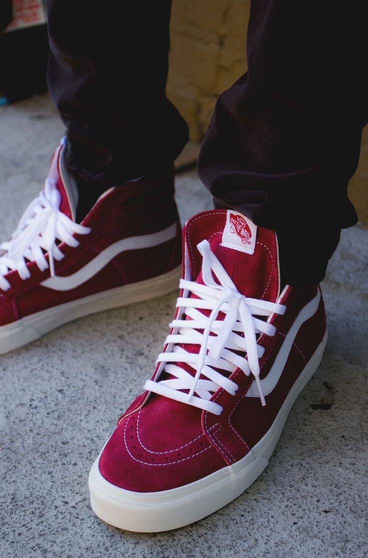 people-wearing-vans-tumblr-www-pixshark-com-images__aHR0cHM6Ly9pLnBpbmltZy5jb20vNzM2eC82MS9mNC80OC82MWY0NDhiN2M0MmQ0OGNkYjgwMDFjZTgwNzIzYWU4MS0tdmFucy1ib290cy1zbmVha2Vycy1zaG9lcy5qcGc=