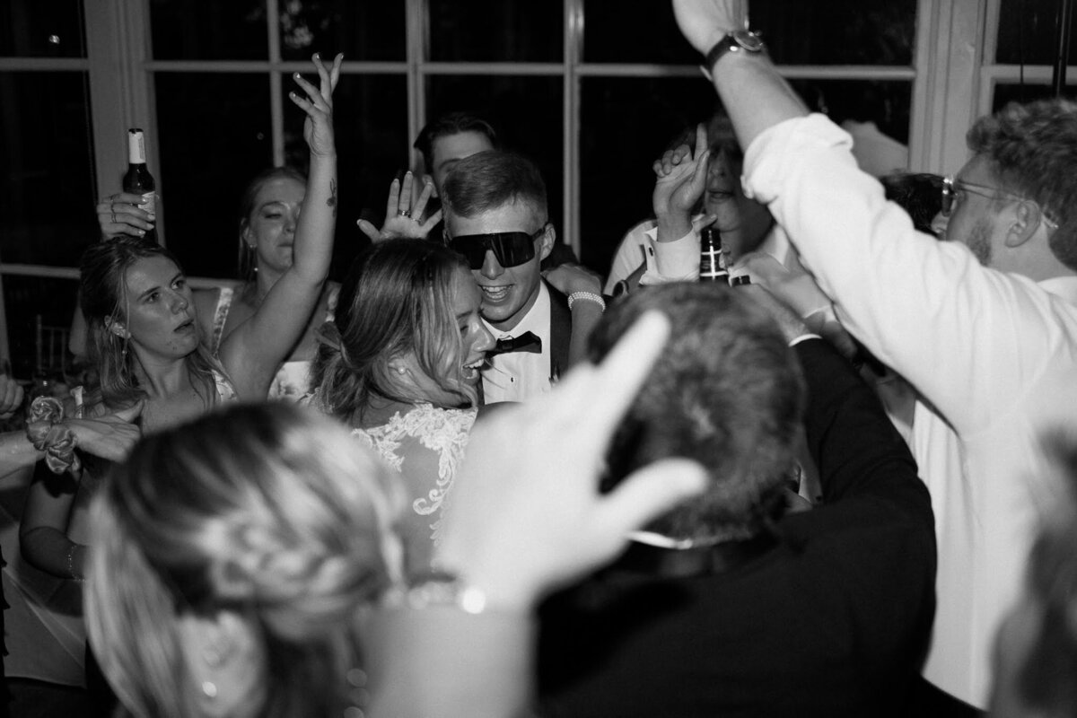 Nichole-Babiez-Photography-Dunham-woods-Geneva-Illinois-Wedding-luxury-editorial-timeless-modern-candid-bride-inspiration-chicago-photographer--139